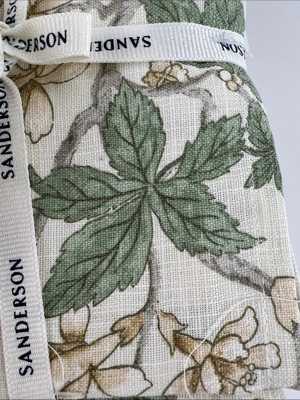 Sanderson Floral Linen Napkins in Green and Cream 100% Cotton Set of 8 NEW